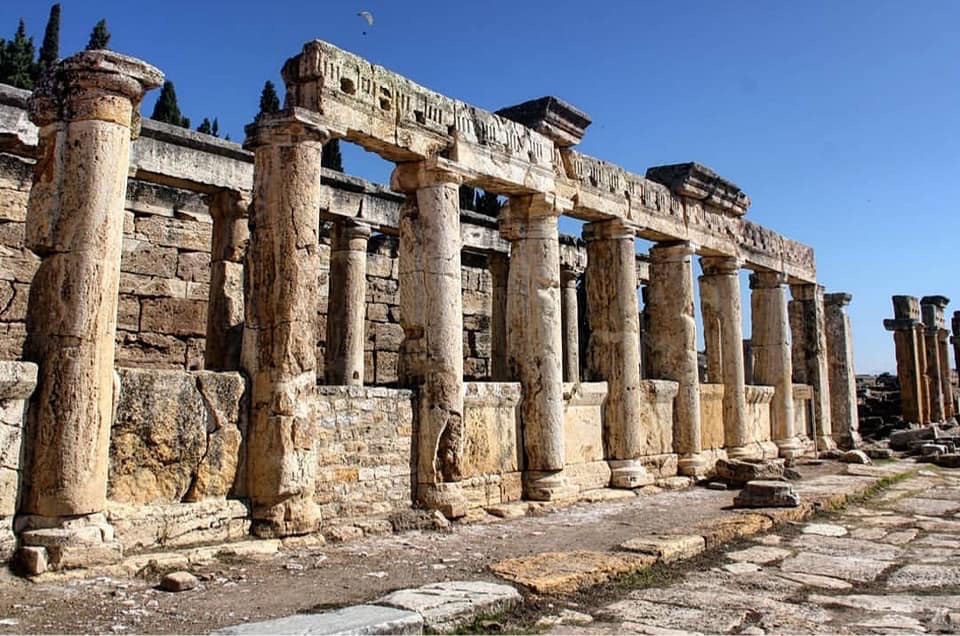 Hierapolis winkelstraat de stoia
